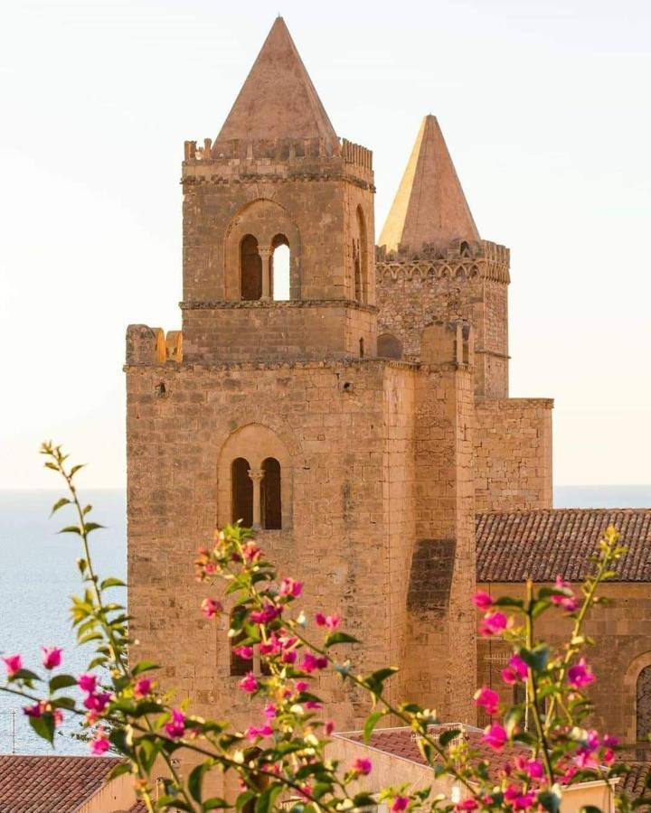 Familyholidays La Finestra Di Fronte Cefalù Eksteriør billede