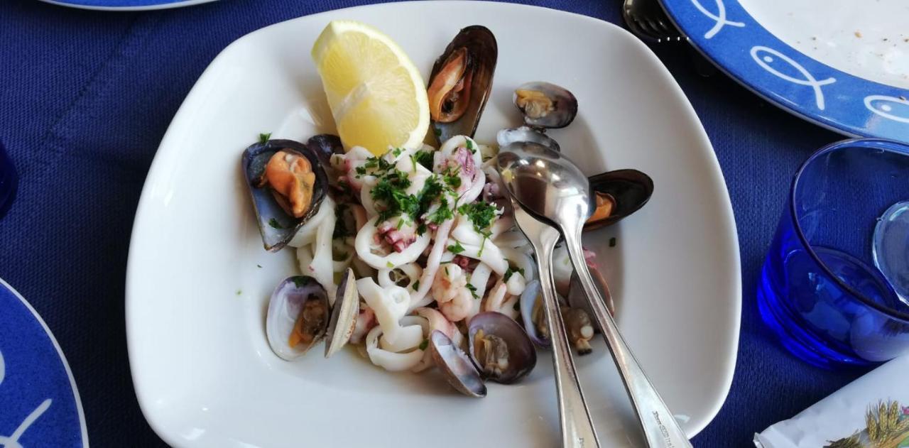 Familyholidays La Finestra Di Fronte Cefalù Eksteriør billede