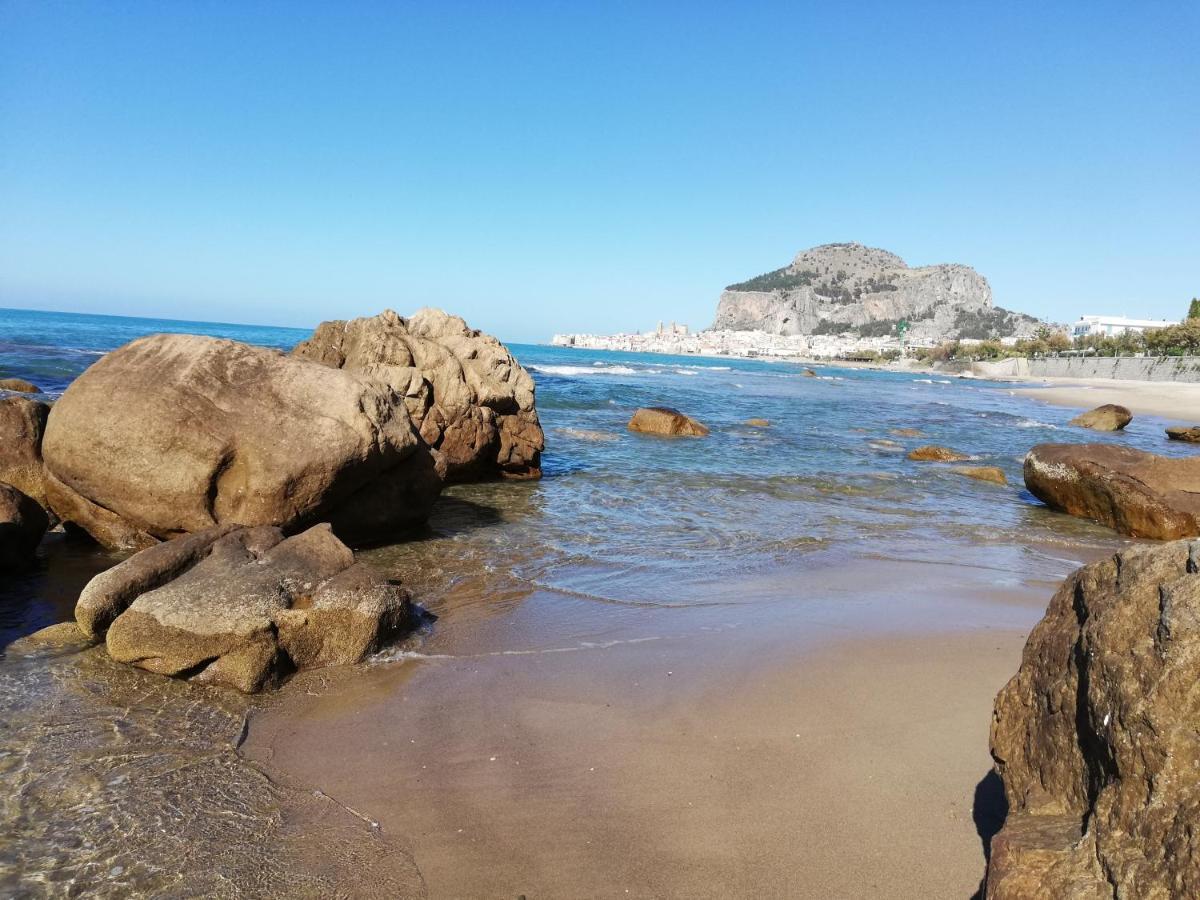 Familyholidays La Finestra Di Fronte Cefalù Eksteriør billede