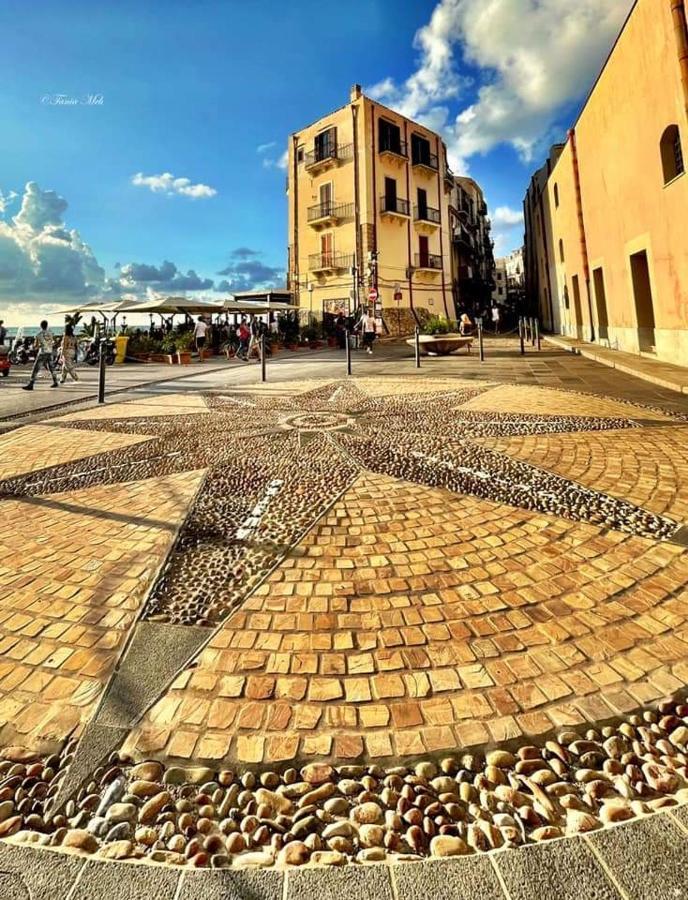 Familyholidays La Finestra Di Fronte Cefalù Eksteriør billede