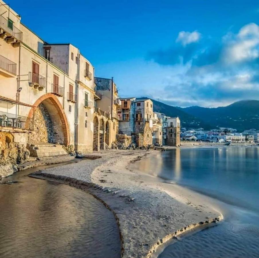 Familyholidays La Finestra Di Fronte Cefalù Eksteriør billede